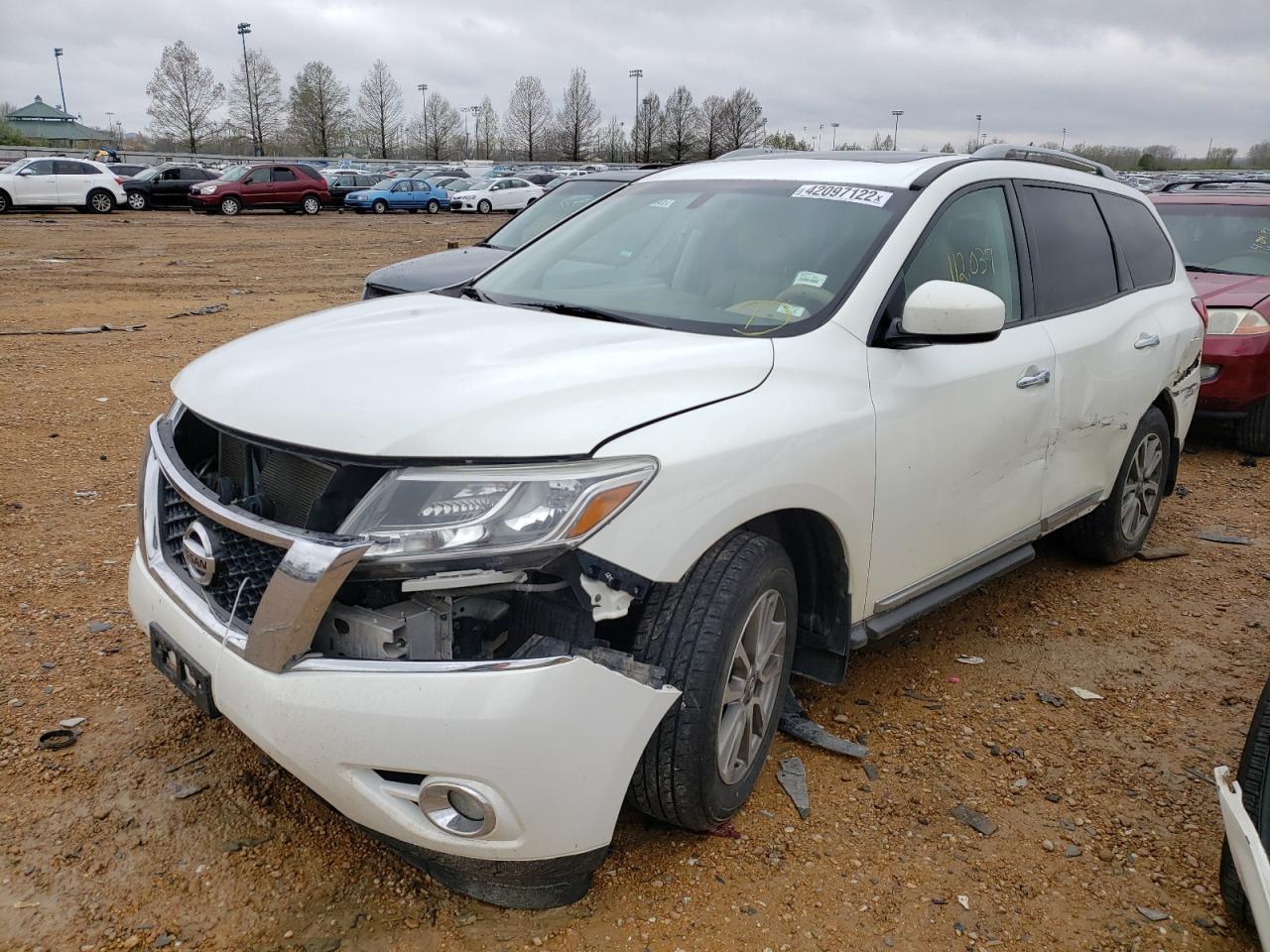 Photo 2 from auction – 2014 NISSAN PATHFINDER with VIN 5N1AR2MM7EC683271