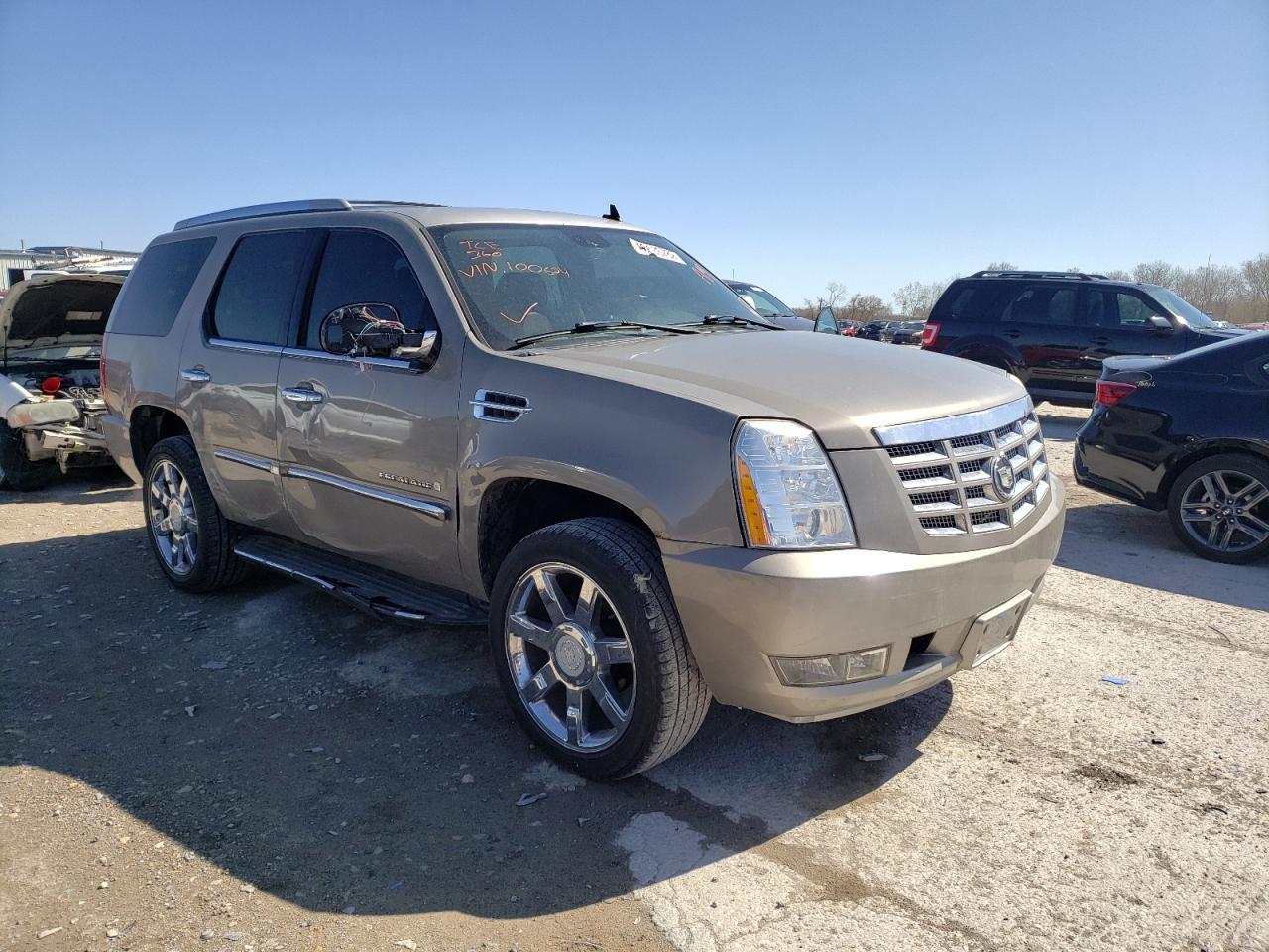 Photo 1 from auction – 2007 CADILLAC ESCALADE L with VIN 1GYFK63897R100624