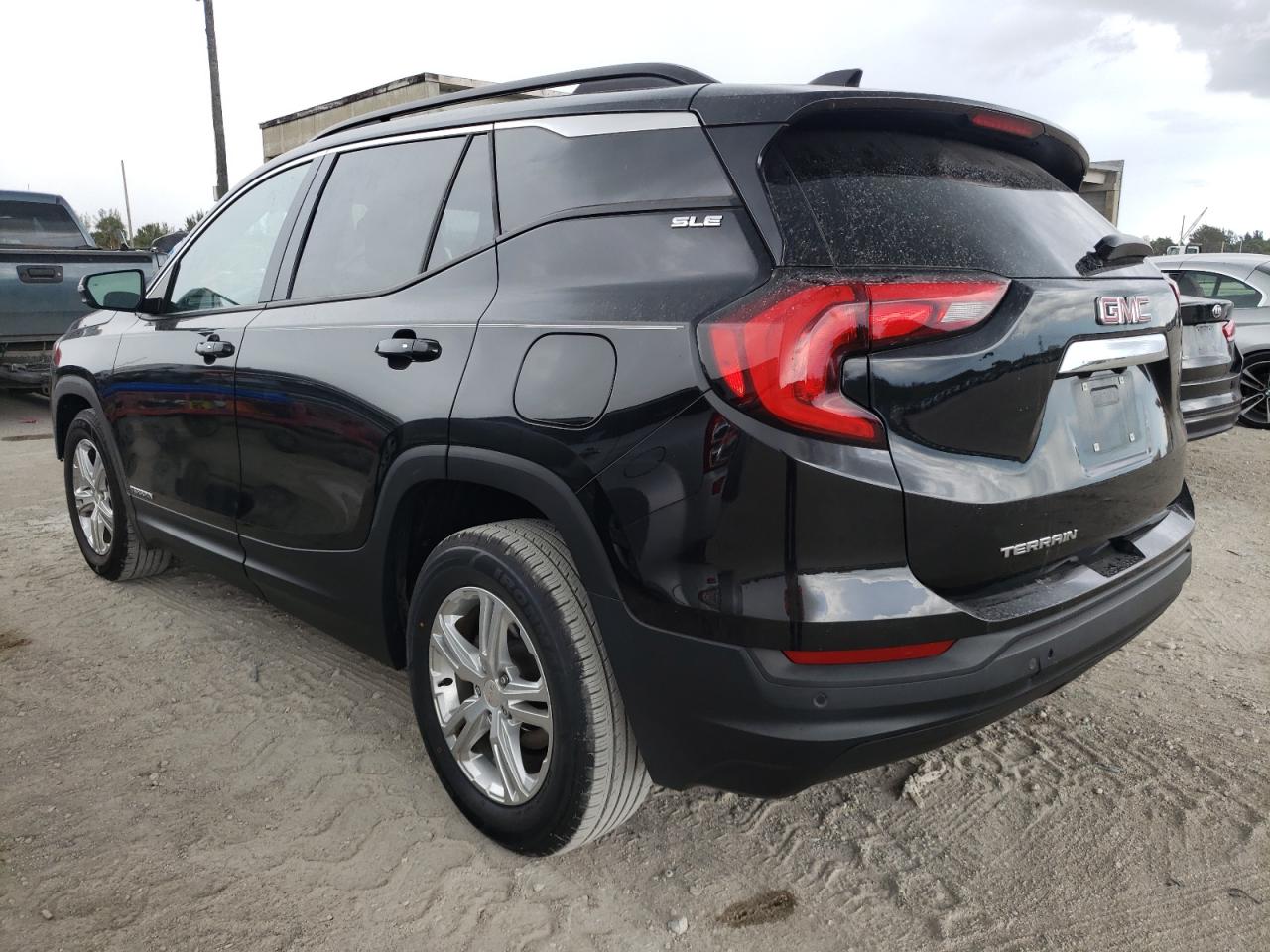 Photo 3 from auction – 2019 GMC TERRAIN SL with VIN 3GKALMEV7KL131038