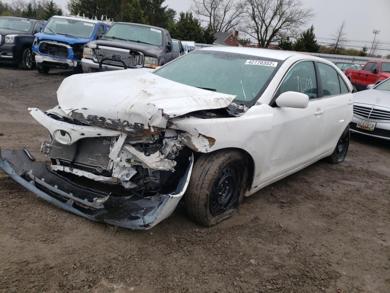 Photo 2 from auction – 2011 TOYOTA CAMRY BASE with VIN 4T1BF3EKXBU633454