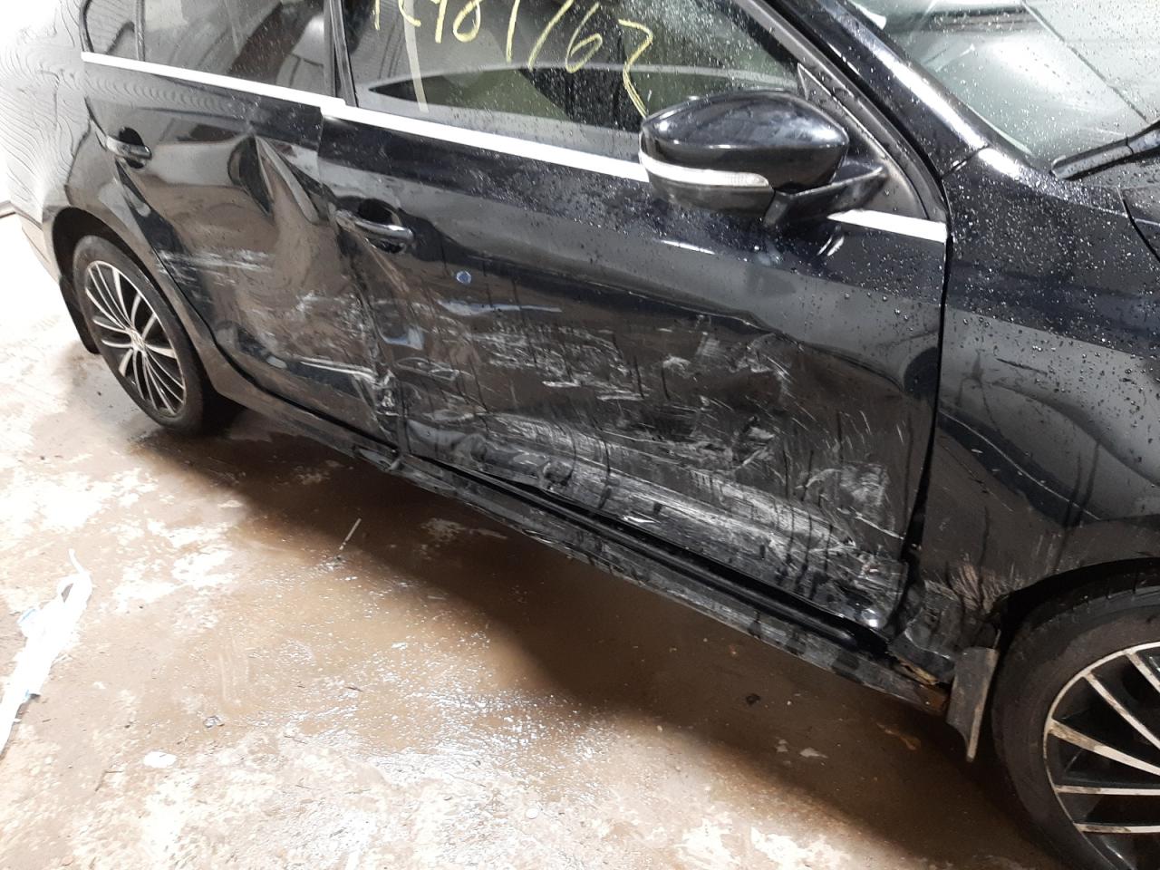 Photo 9 from auction – 2012 VOLKSWAGEN JETTA SEL with VIN 3VWLP7AJ4CM395727