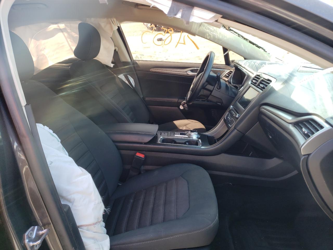 Photo 5 from auction – 2018 FORD FUSION SE with VIN 3FA6P0LU2JR181159