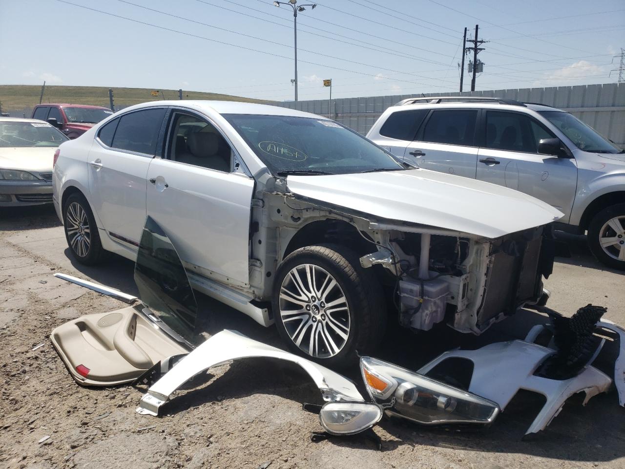 KIA CADENZA PR 2014 with VIN KNALN4D76E5132281 - Photo from auction