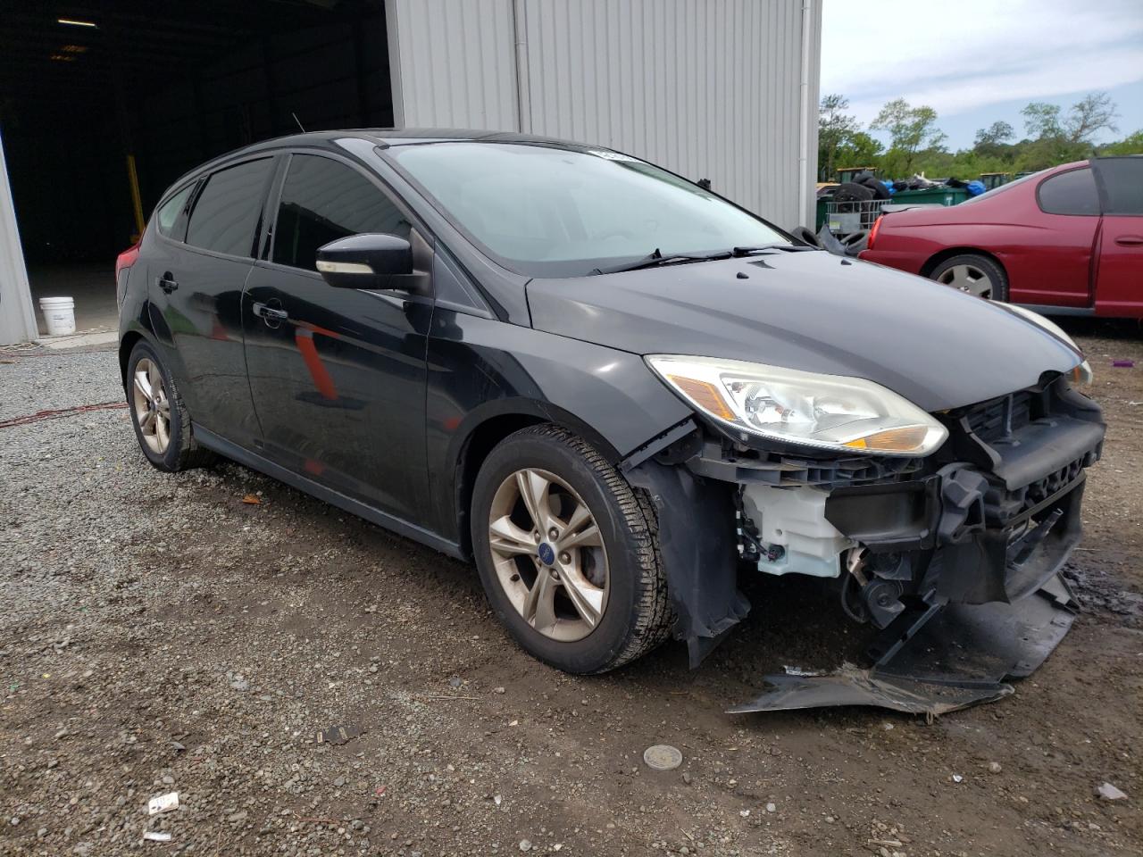 FORD FOCUS SE 2014 with VIN 1FADP3K2XEL180449 - Photo from auction