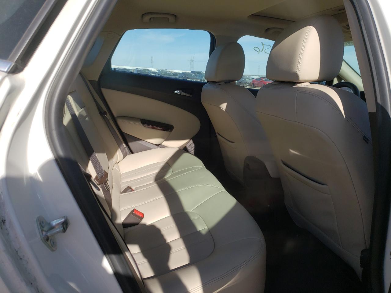 Photo 6 from auction – 2015 BUICK VERANO with VIN 1G4PS5SK8F4156417