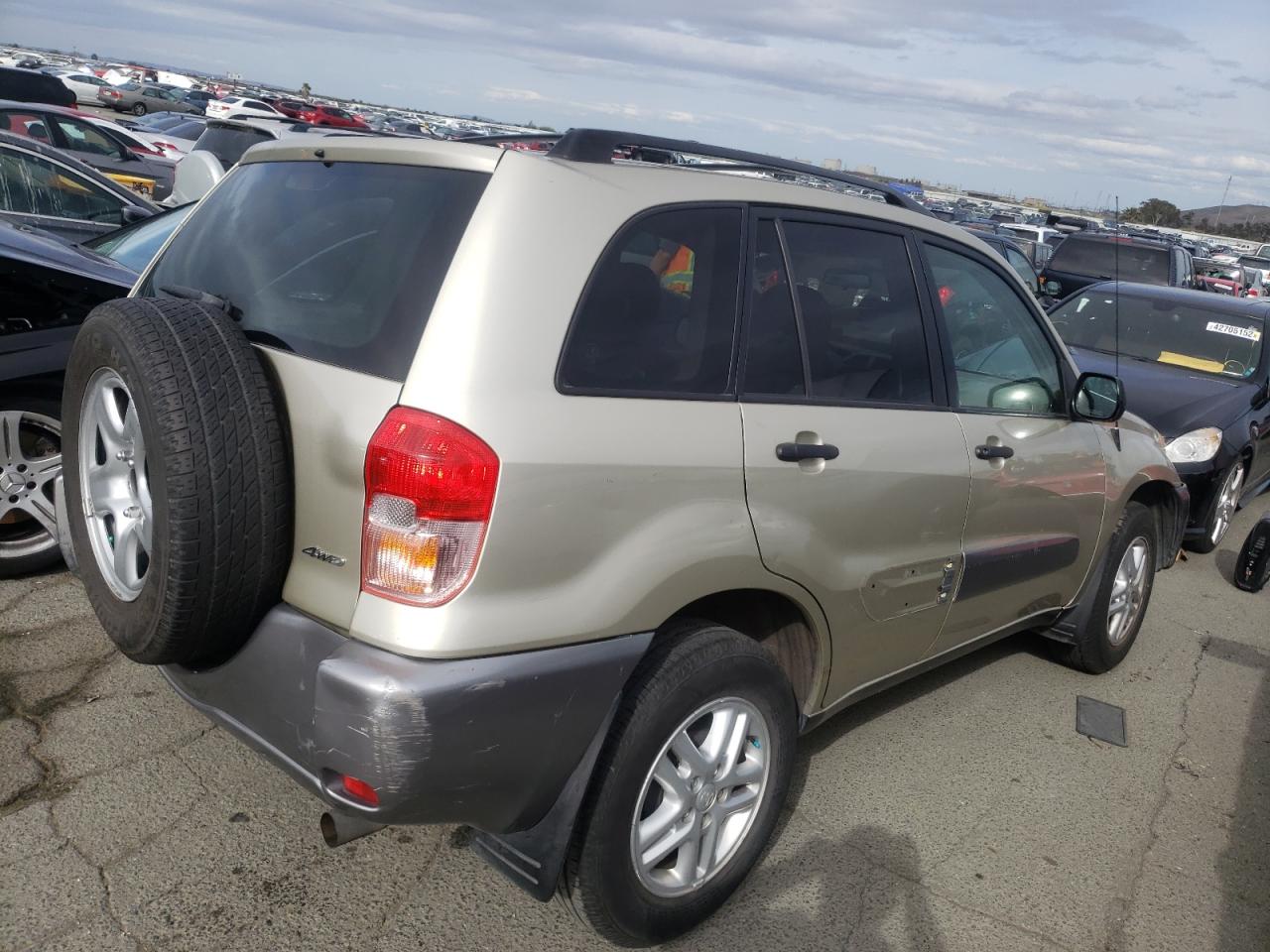 Photo 4 from auction – 2002 TOYOTA RAV4 with VIN JTEHH20V926063631