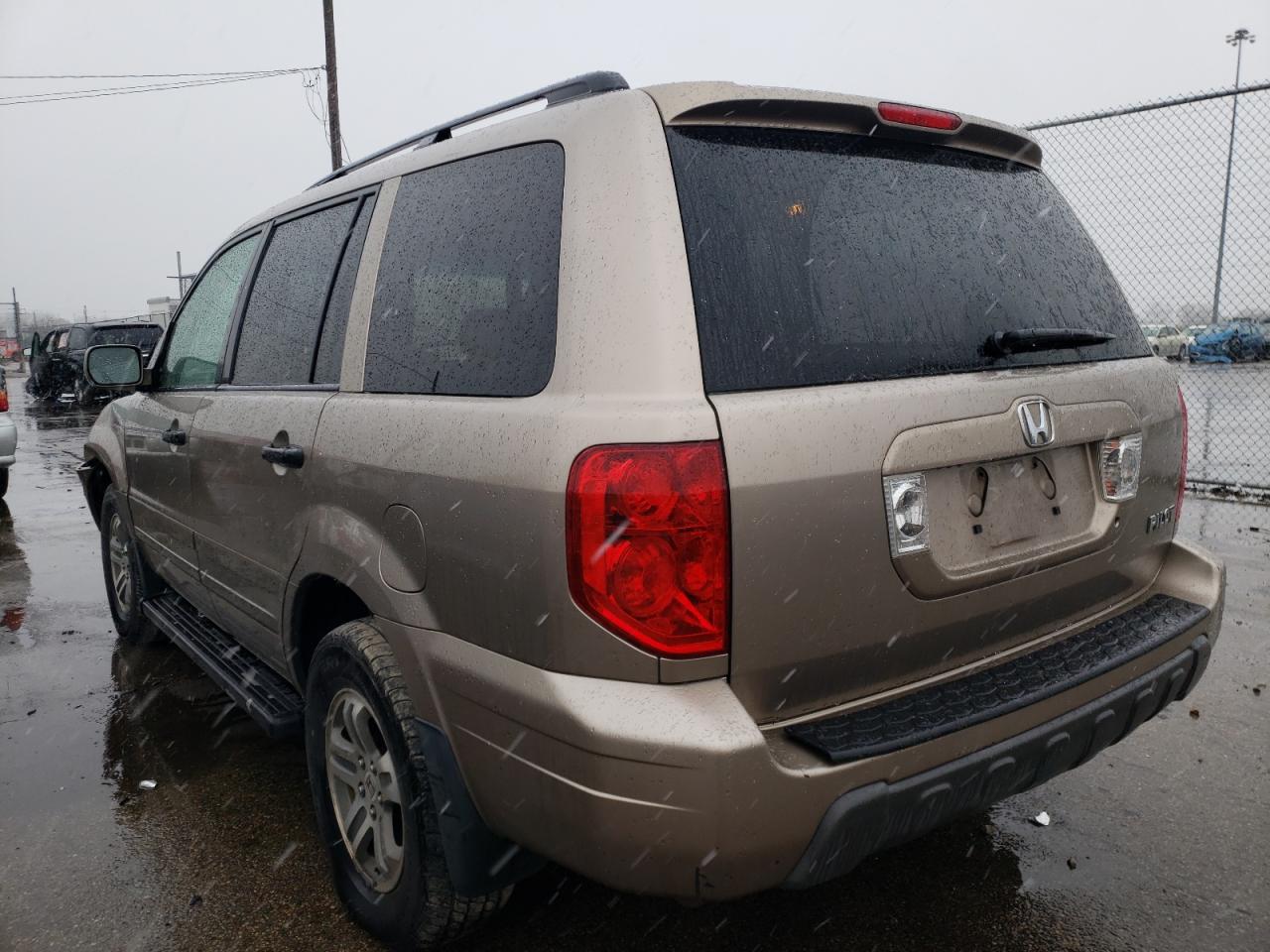 Photo 3 from auction – 2004 HONDA PILOT EX with VIN 2HKYF18484H580900