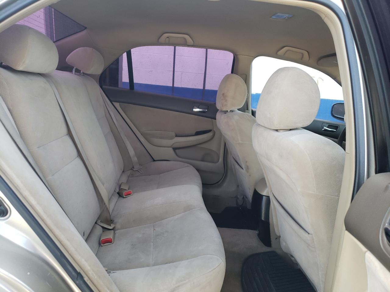 Photo 6 from auction – 2006 HONDA ACCORD VAL with VIN JHMCM56176C010528