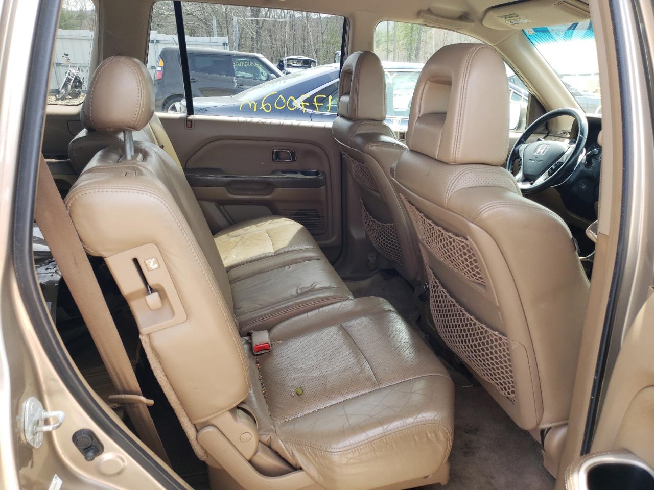 Photo 6 from auction – 2004 HONDA PILOT EXL with VIN 2HKYF18664H582355