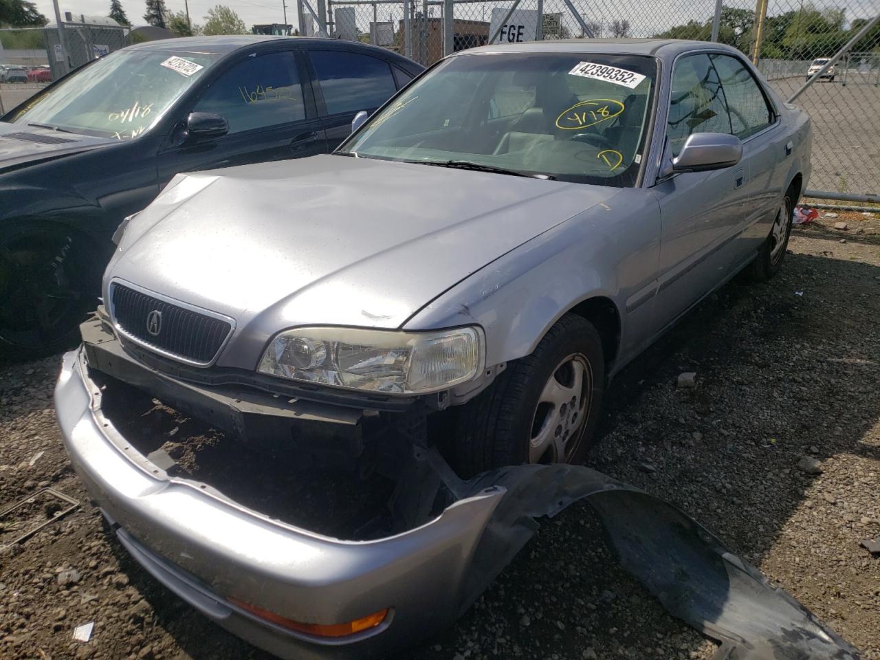 Photo 2 from auction – 1998 ACURA 3.2TL with VIN JH4UA3641WC006017