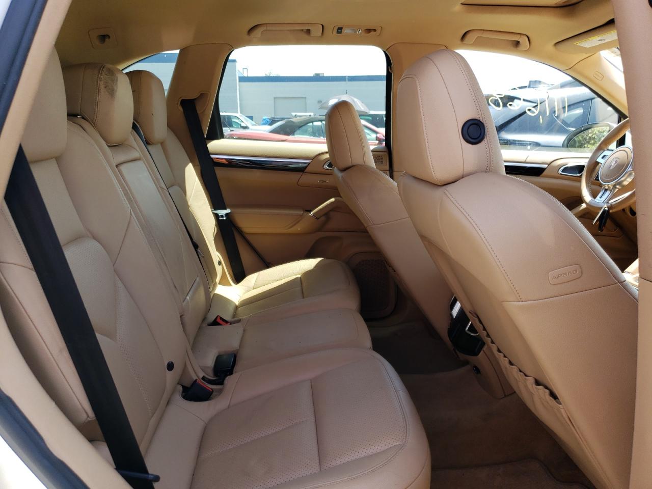 Photo 6 from auction – 2011 PORSCHE CAYENNE with VIN WP1AA2A27BLA03488