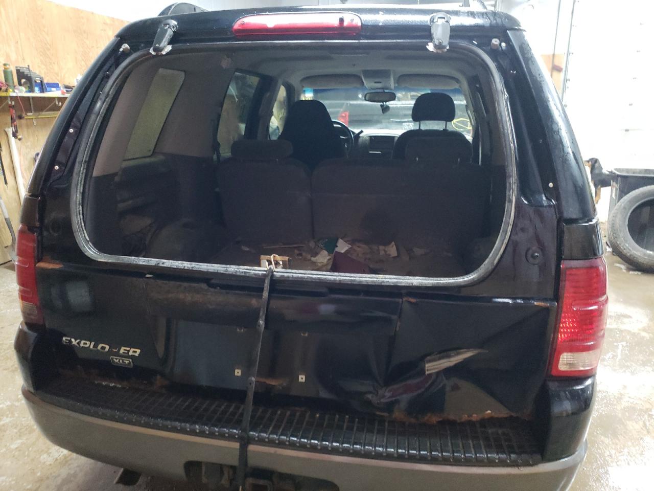 Photo 9 from auction – 2002 FORD EXPLORER X with VIN 1FMZU73K92UD30289