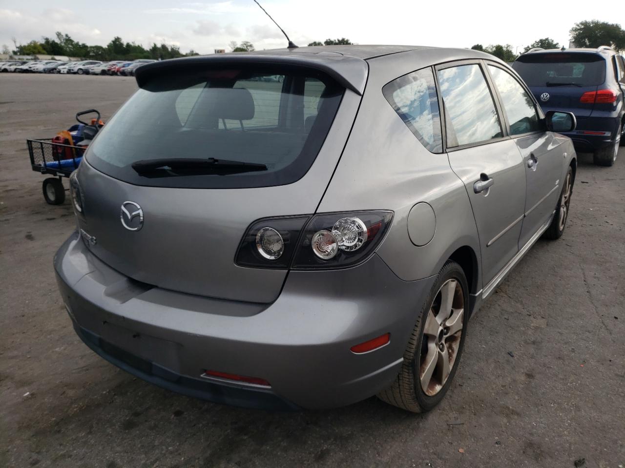 Photo 4 from auction – 2006 MAZDA 3 HATCHBAC with VIN JM1BK343061466765