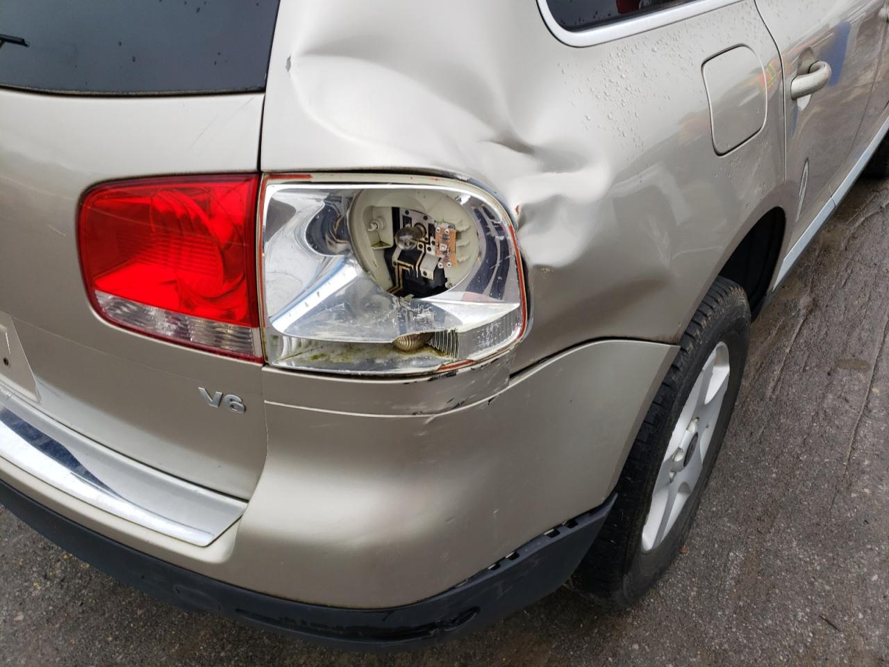 Photo 9 from auction – 2004 VOLKSWAGEN TOUAREG 3. with VIN WVGBC77L44D057028