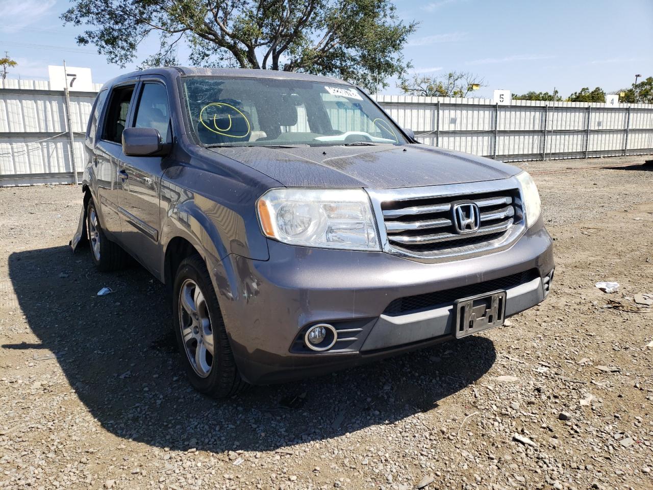 HONDA PILOT EXL 2015 with VIN 5FNYF3H54FB021429 - Photo from auction