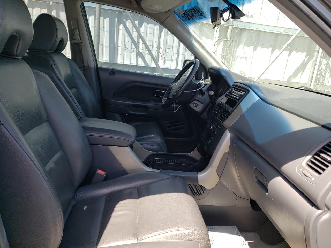 Photo 5 from auction – 2008 HONDA PILOT EXL with VIN 5FNYF18558B042457