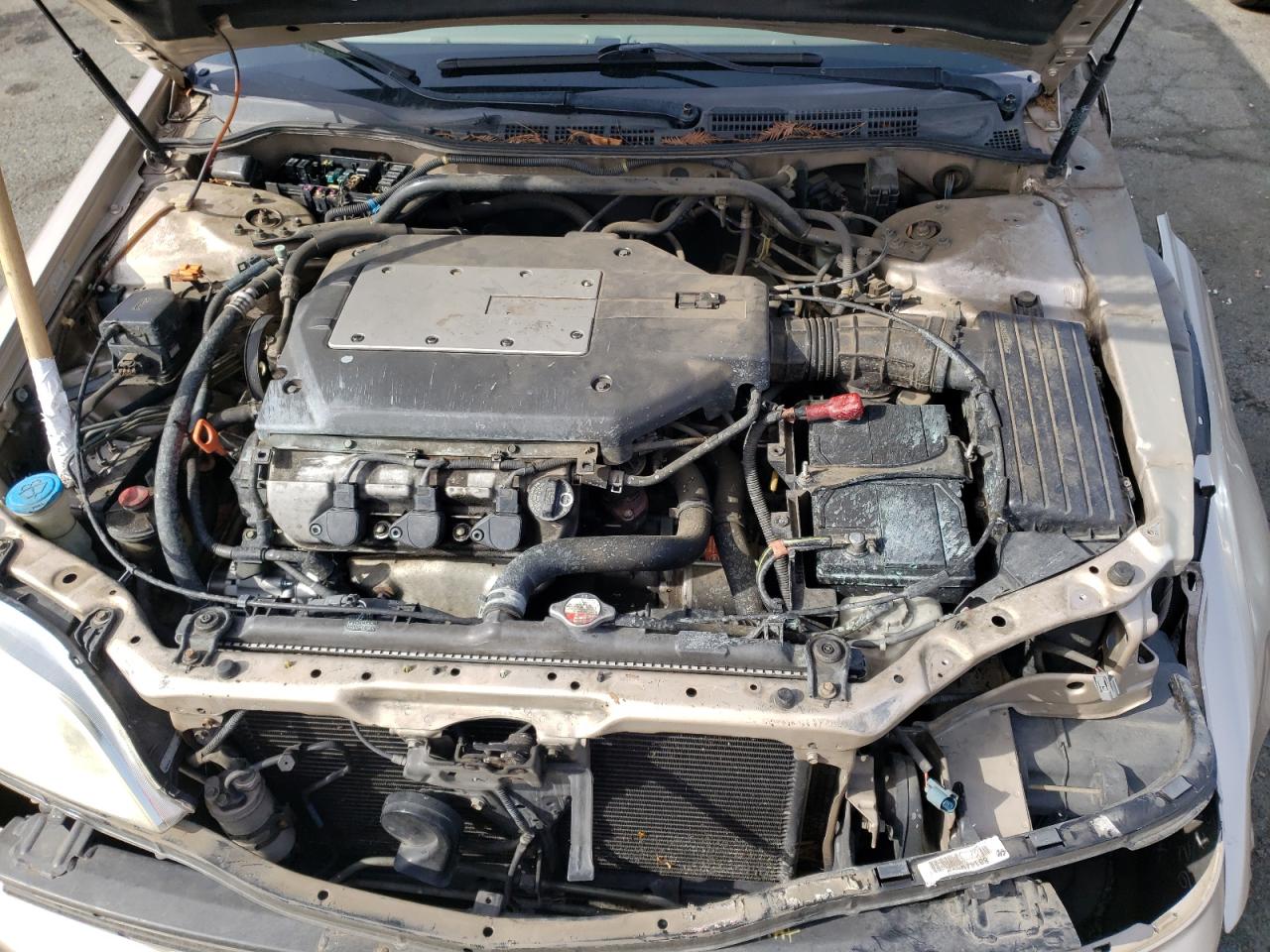 Photo 7 from auction – 2000 ACURA 3.2TL with VIN 19UUA5661YA004797