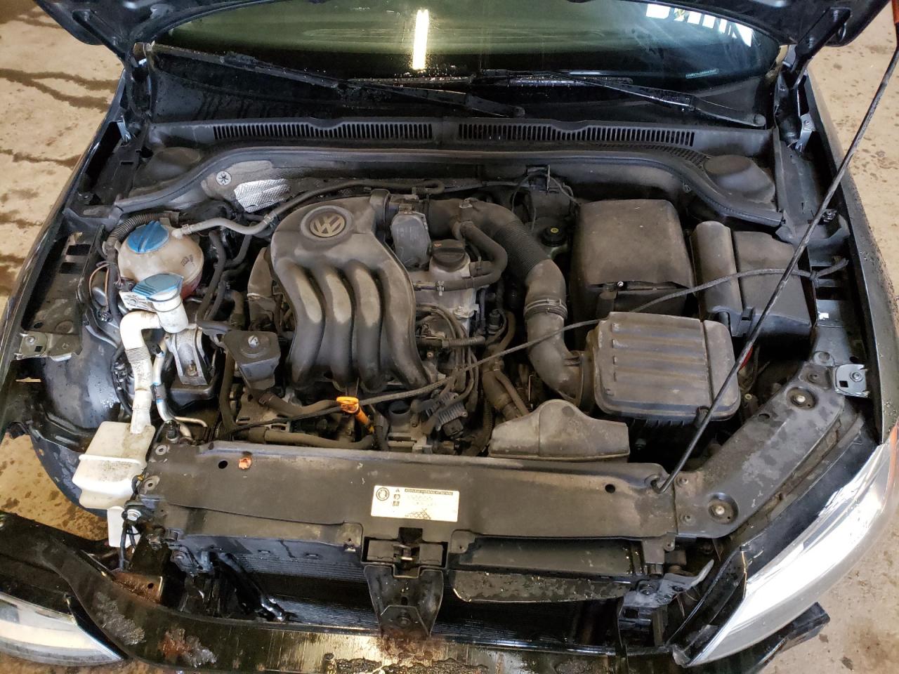 Photo 7 from auction – 2011 VOLKSWAGEN JETTA SE with VIN 3VWBK7AJ2BM067845