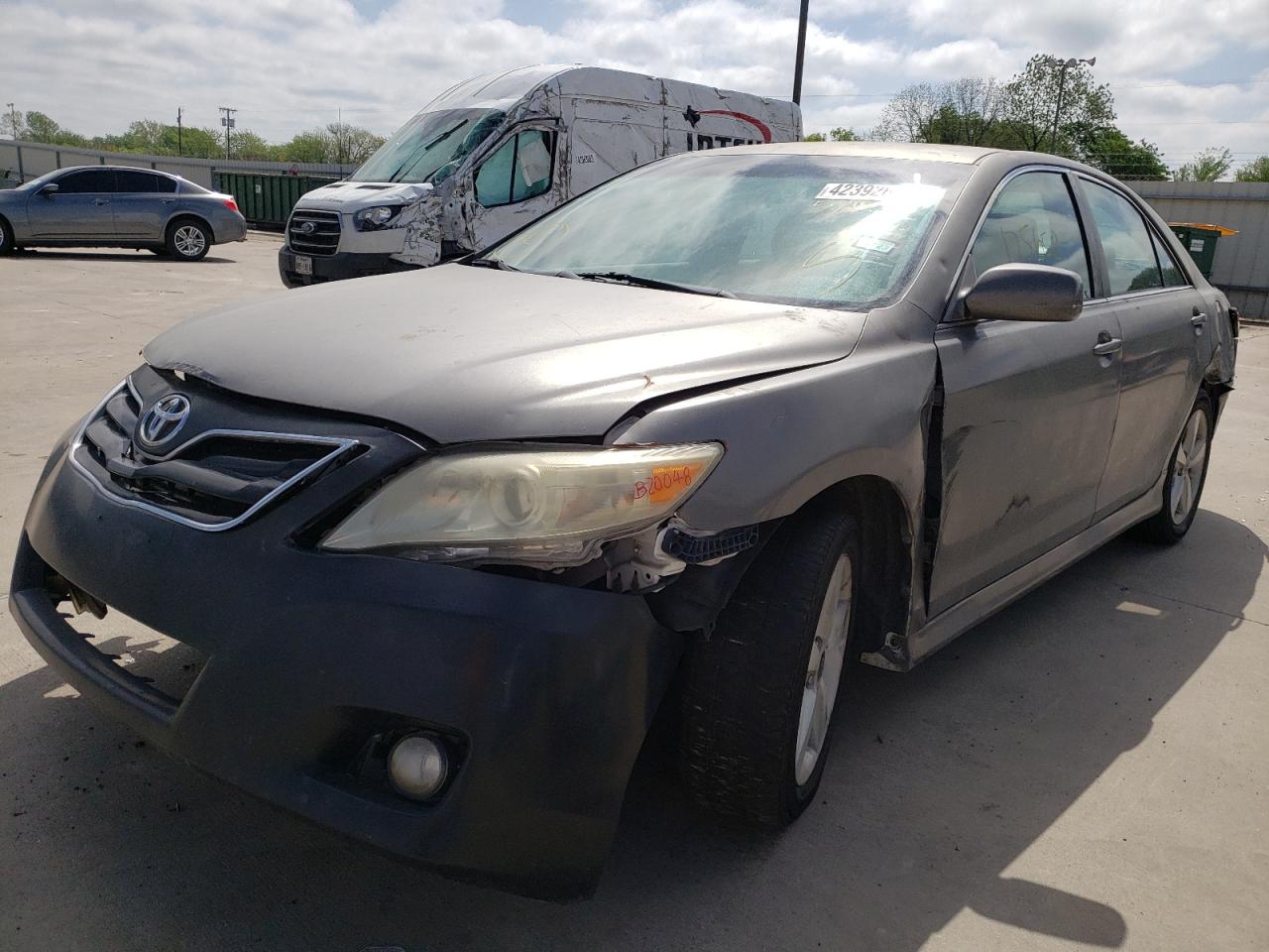 Photo 2 from auction – 2010 TOYOTA CAMRY BASE with VIN 4T1BF3EK5AU571055