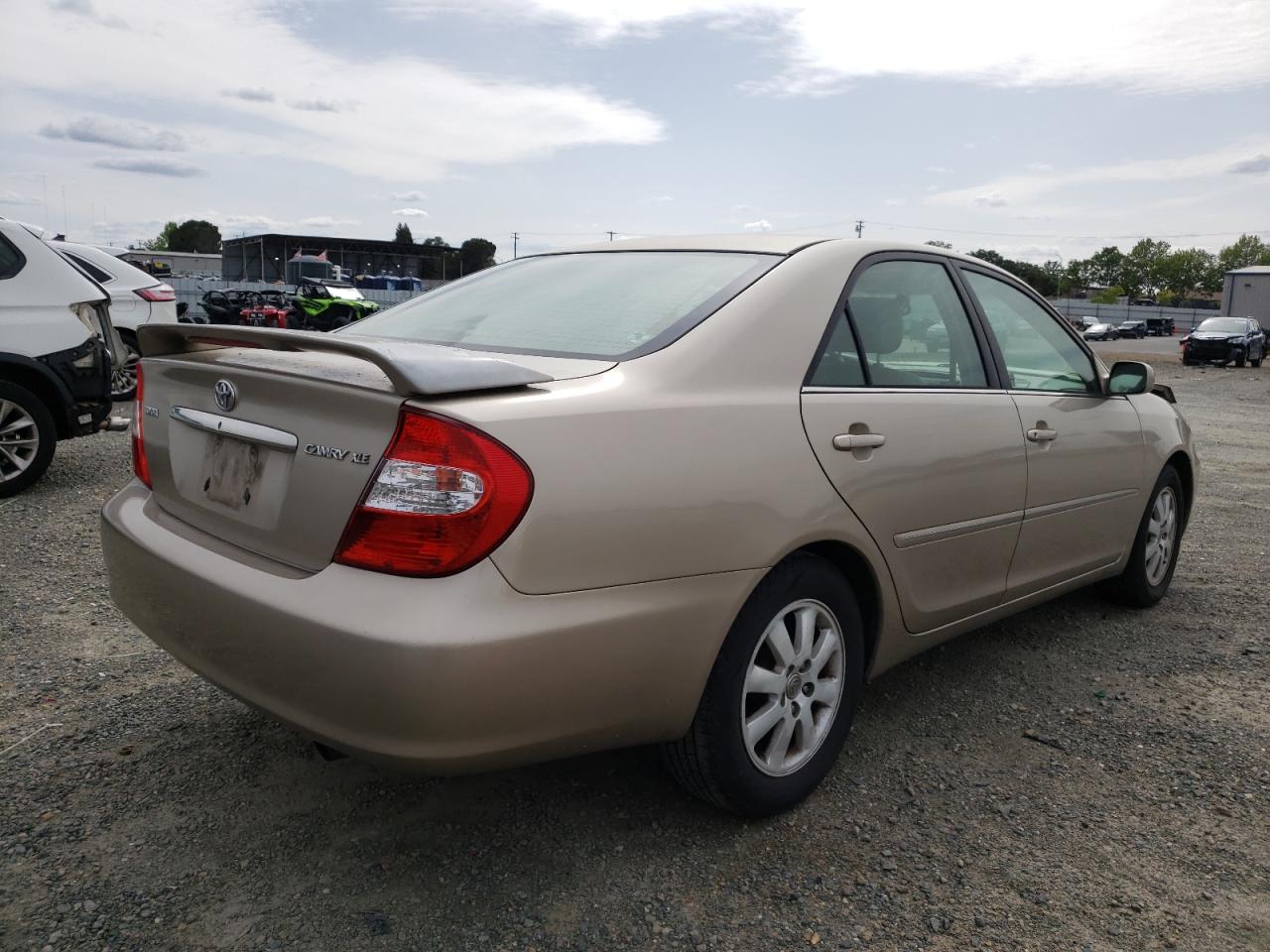 Photo 4 from auction – 2003 TOYOTA CAMRY LE with VIN 4T1BE30K33U250452