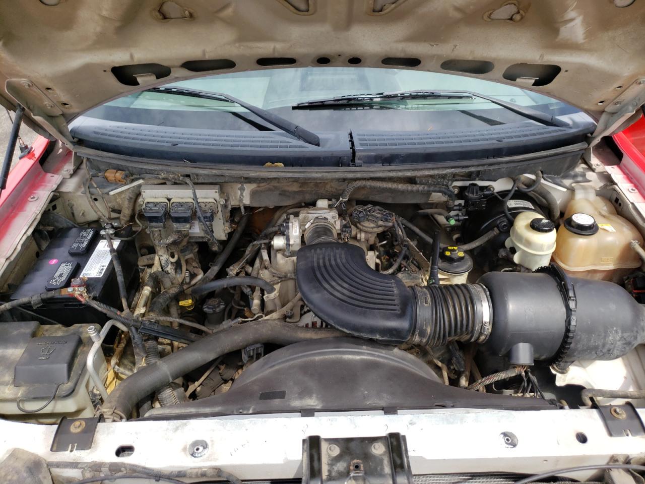 Photo 7 from auction – 2004 FORD F150 with VIN 1FTRX12WX4NC67665