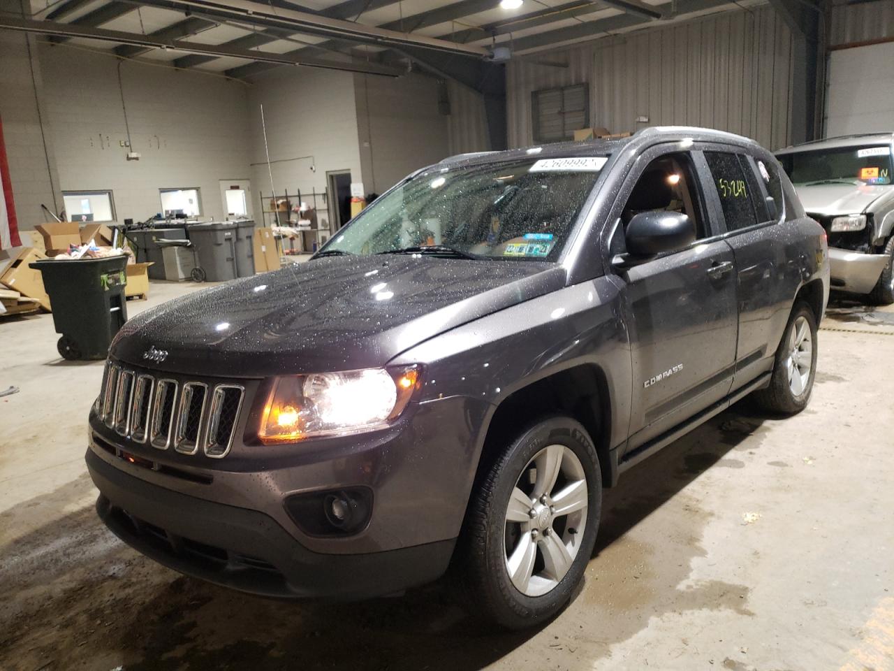 Photo 2 from auction – 2016 JEEP COMPASS SP with VIN 1C4NJDBB8GD798713