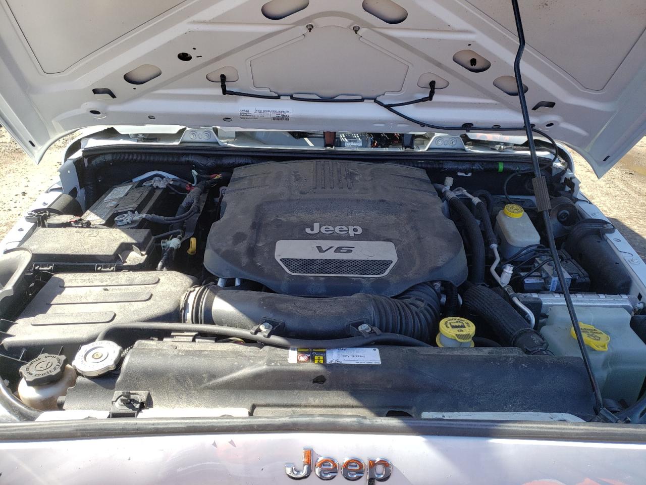 Photo 7 from auction – 2016 JEEP WRANGLER U with VIN 1C4BJWDG8GL324824