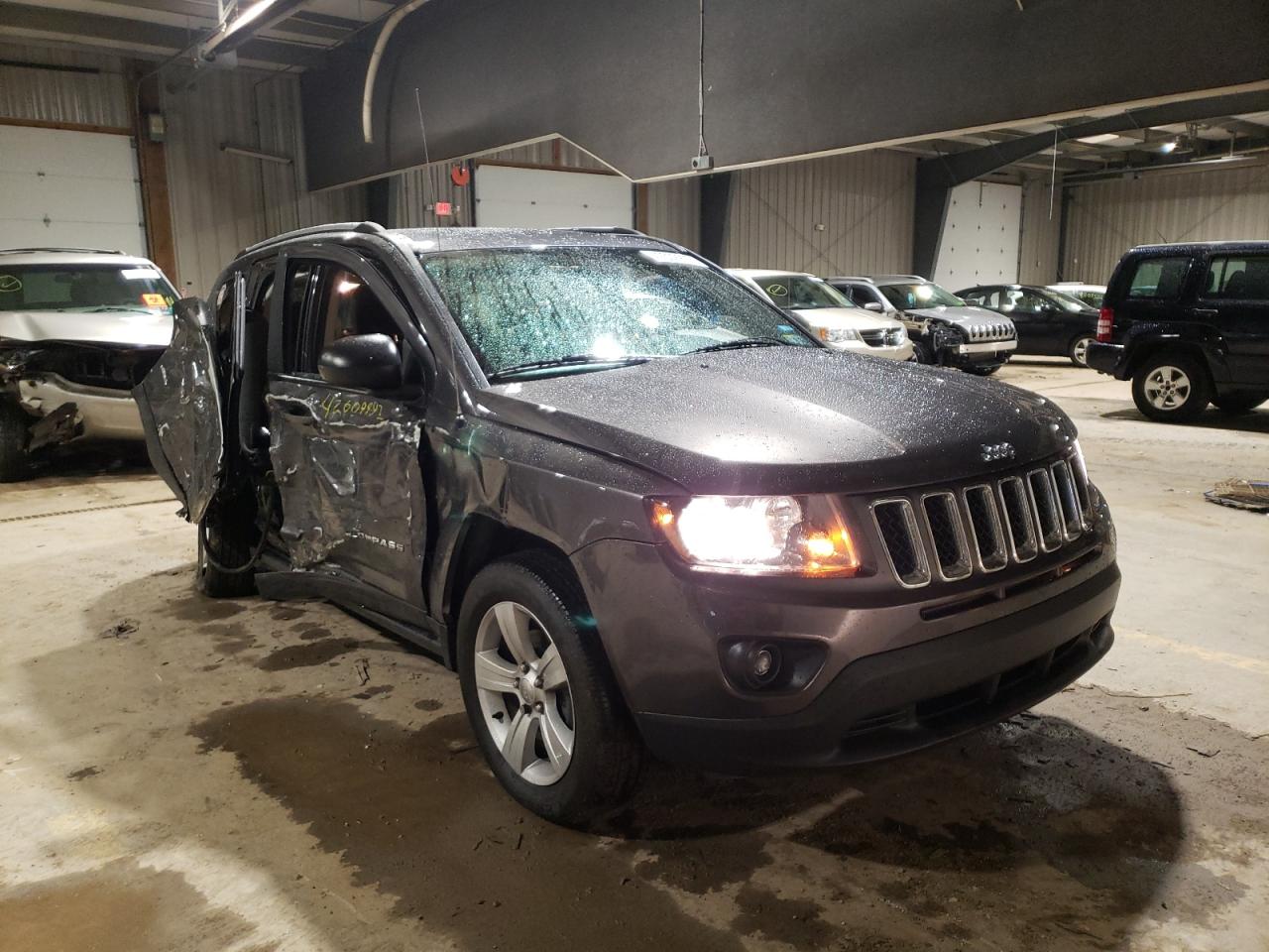 JEEP COMPASS SP 2016 with VIN 1C4NJDBB8GD798713 - Photo from auction