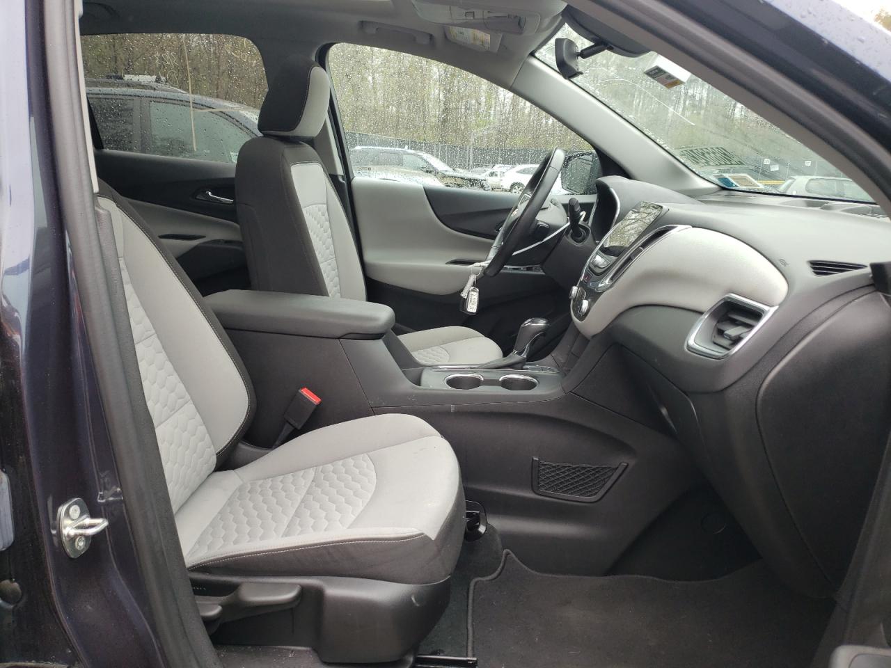 Photo 5 from auction – 2018 CHEVROLET EQUINOX LT with VIN 3GNAXTEXXJS578082