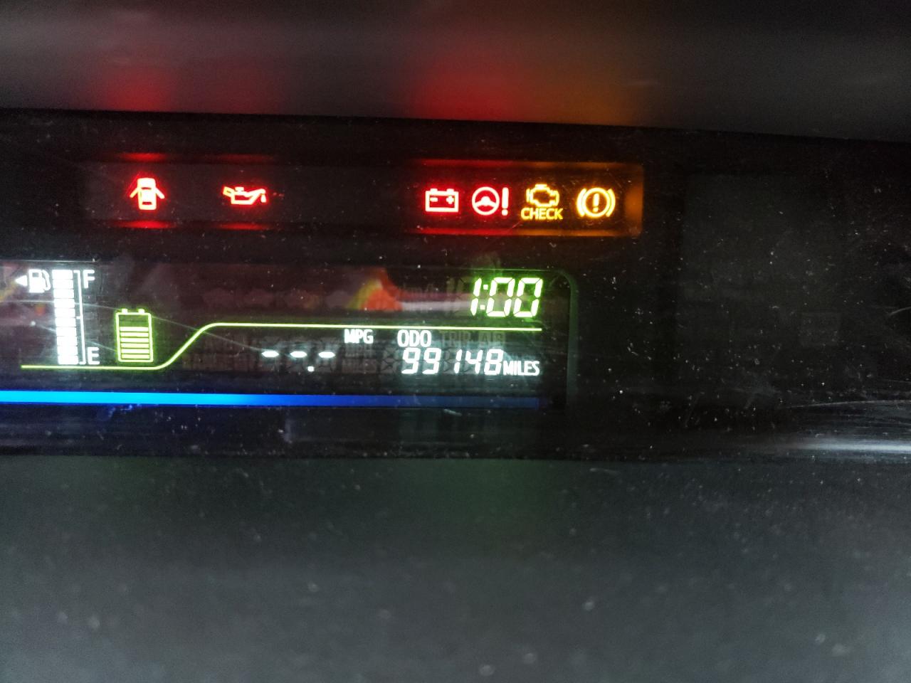Photo 8 from auction – 2013 TOYOTA PRIUS V with VIN JTDZN3EU7D3206734