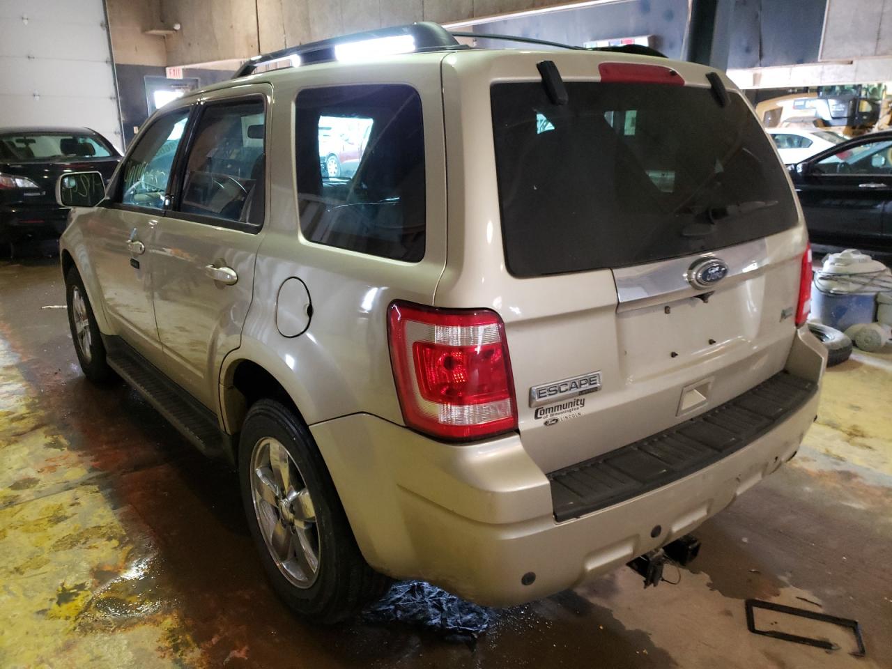 Photo 3 from auction – 2011 FORD ESCAPE with VIN 1FMCU9EG6BKB12302