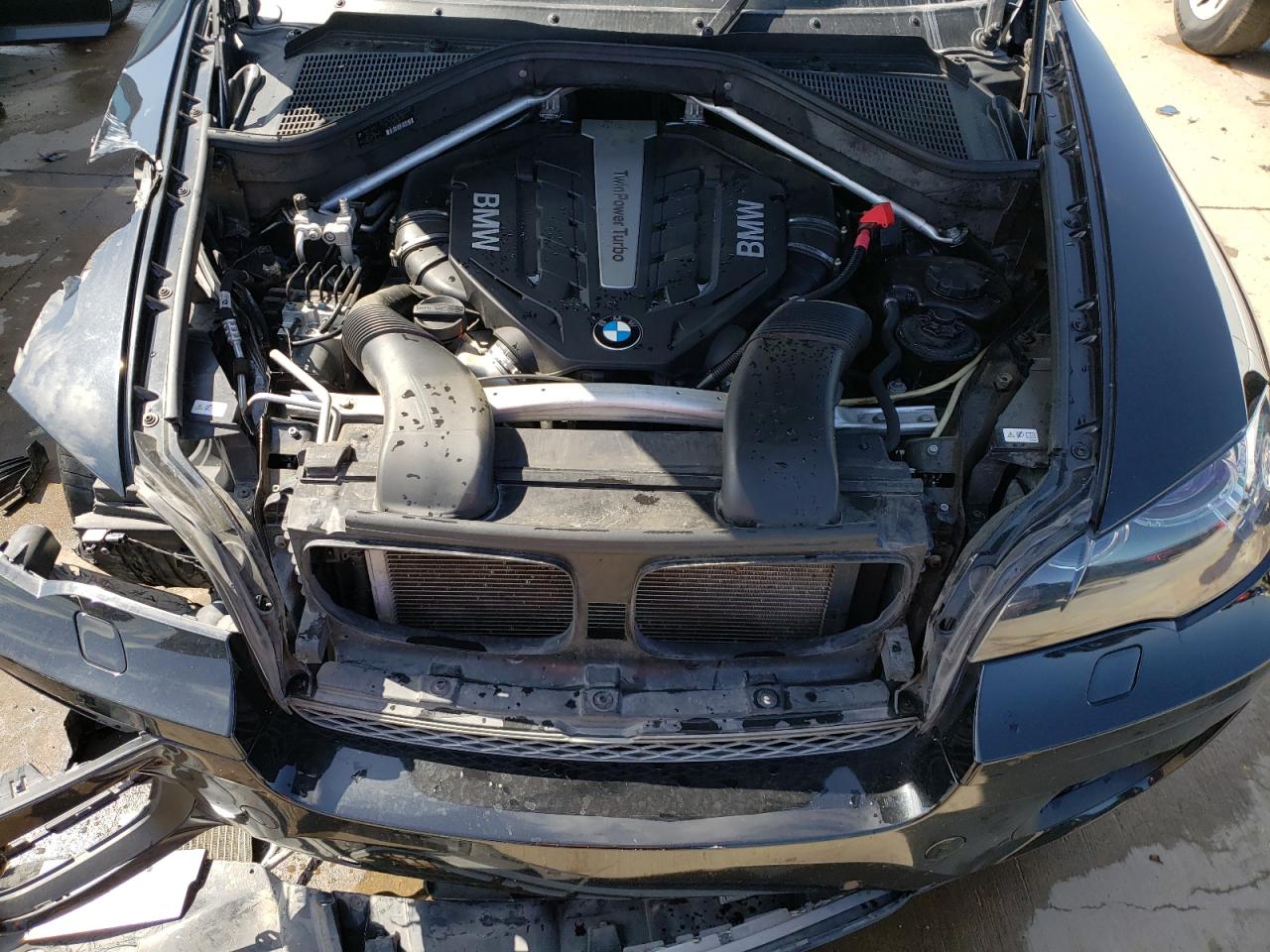 Photo 7 from auction – 2014 BMW X6 XDRIVE5 with VIN 5UXFG8C52EL593005