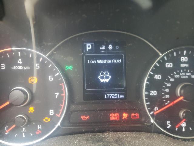 Photo 8 from auction – 2017 KIA FORTE LX with VIN 3KPFL4A7XHE152388