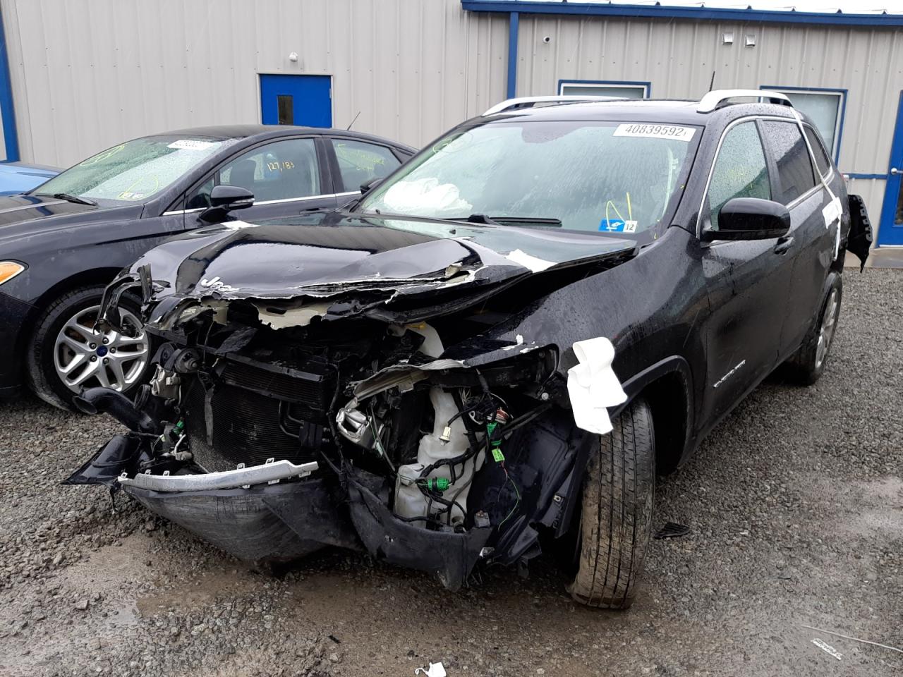 Photo 2 from auction – 2017 JEEP CHEROKEE L with VIN 1C4PJMDS1HW545132