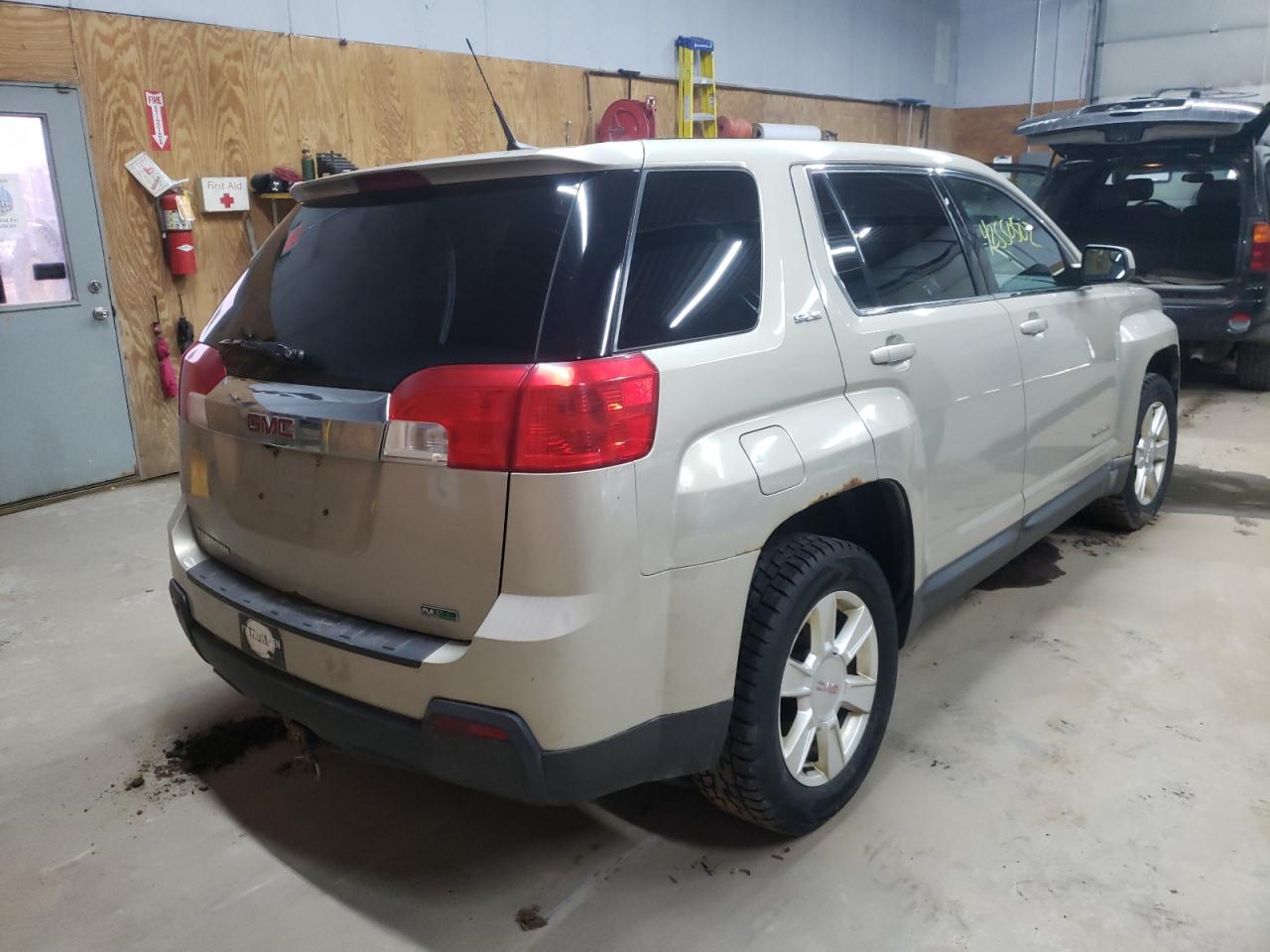 Photo 4 from auction – 2012 GMC TERRAIN SL with VIN 2GKALMEKXC6183226