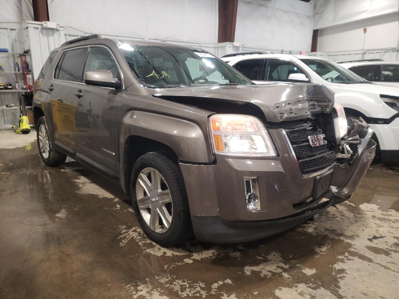 GMC TERRAIN SL 2010 with VIN 2CTALFEW6A6342237 - Photo from auction