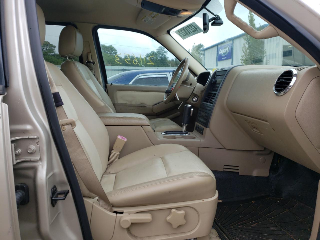 Photo 5 from auction – 2007 FORD EXPLORER S with VIN 1FMEU33K07UA56771