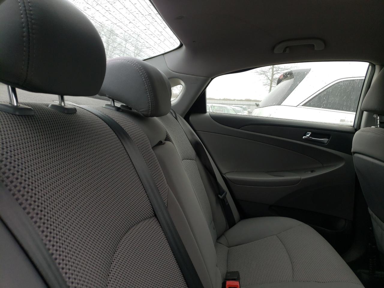 Photo 6 from auction – 2012 HYUNDAI SONATA GLS with VIN 5NPEB4AC6CH410020