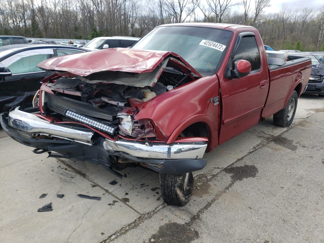 Photo 2 from auction – 2000 FORD F150 with VIN 1FTRF18W6YNB42033