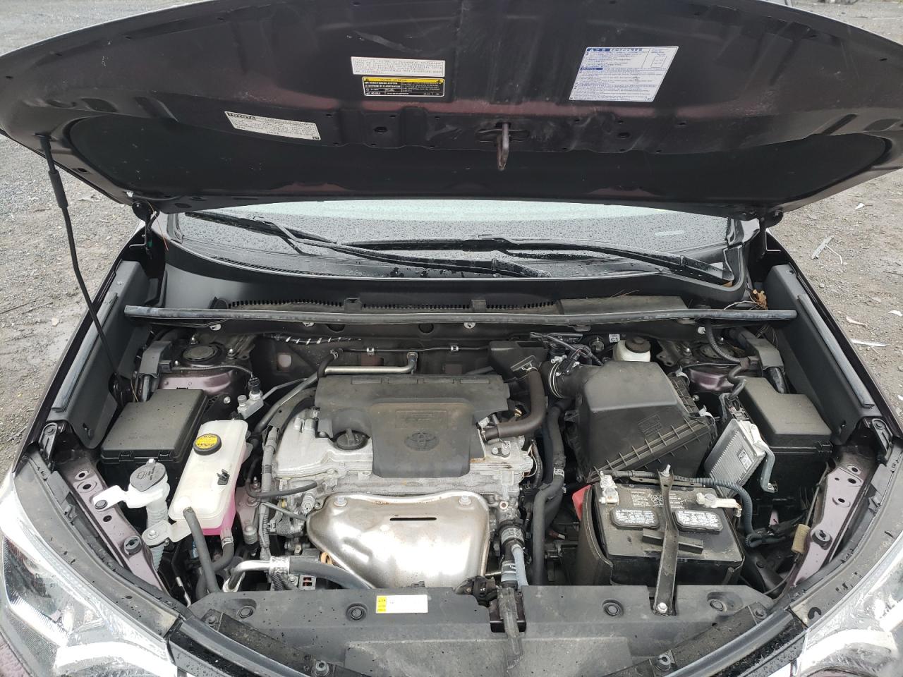 Photo 7 from auction – 2018 TOYOTA RAV4 LE with VIN 2T3BFREV8JW709773