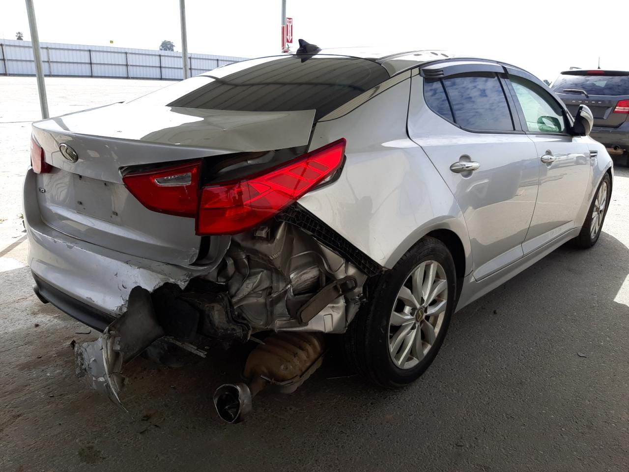 Photo 4 from auction – 2014 KIA OPTIMA EX with VIN 5XXGN4A75EG278191