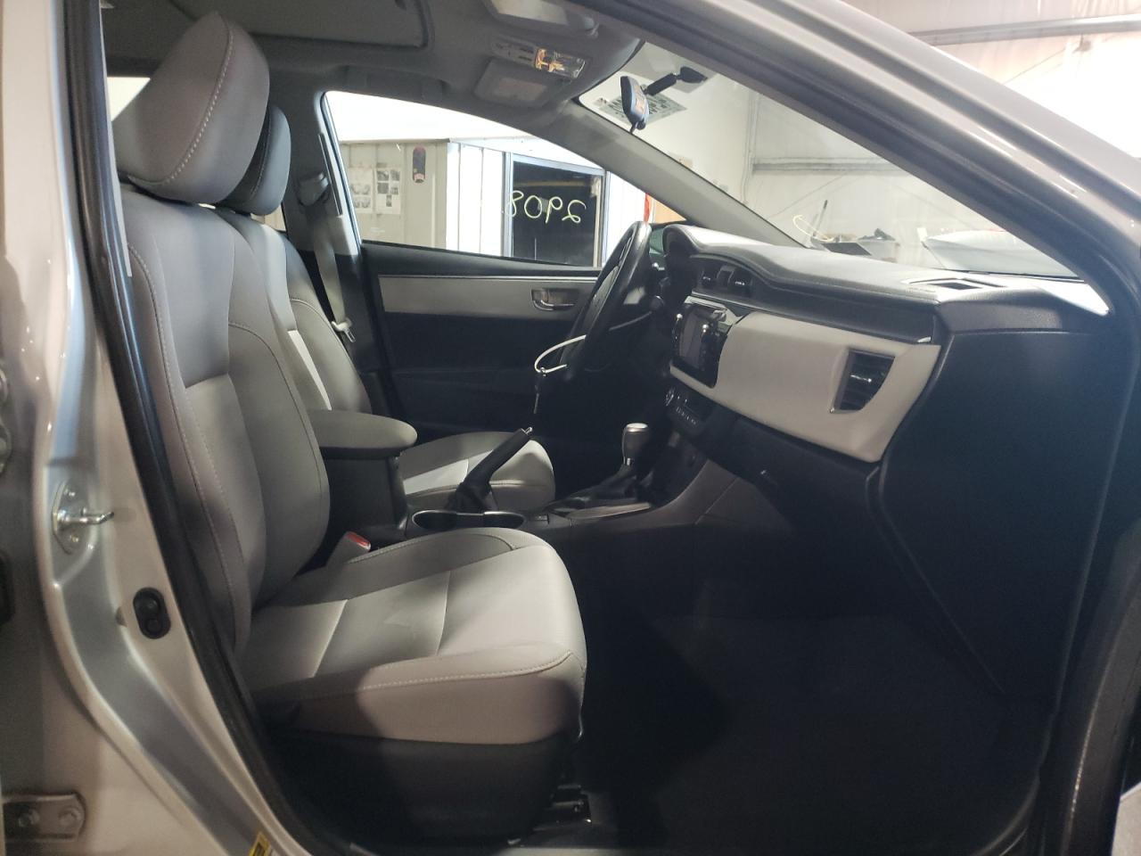 Photo 5 from auction – 2015 TOYOTA COROLLA L with VIN 2T1BURHE4FC308644