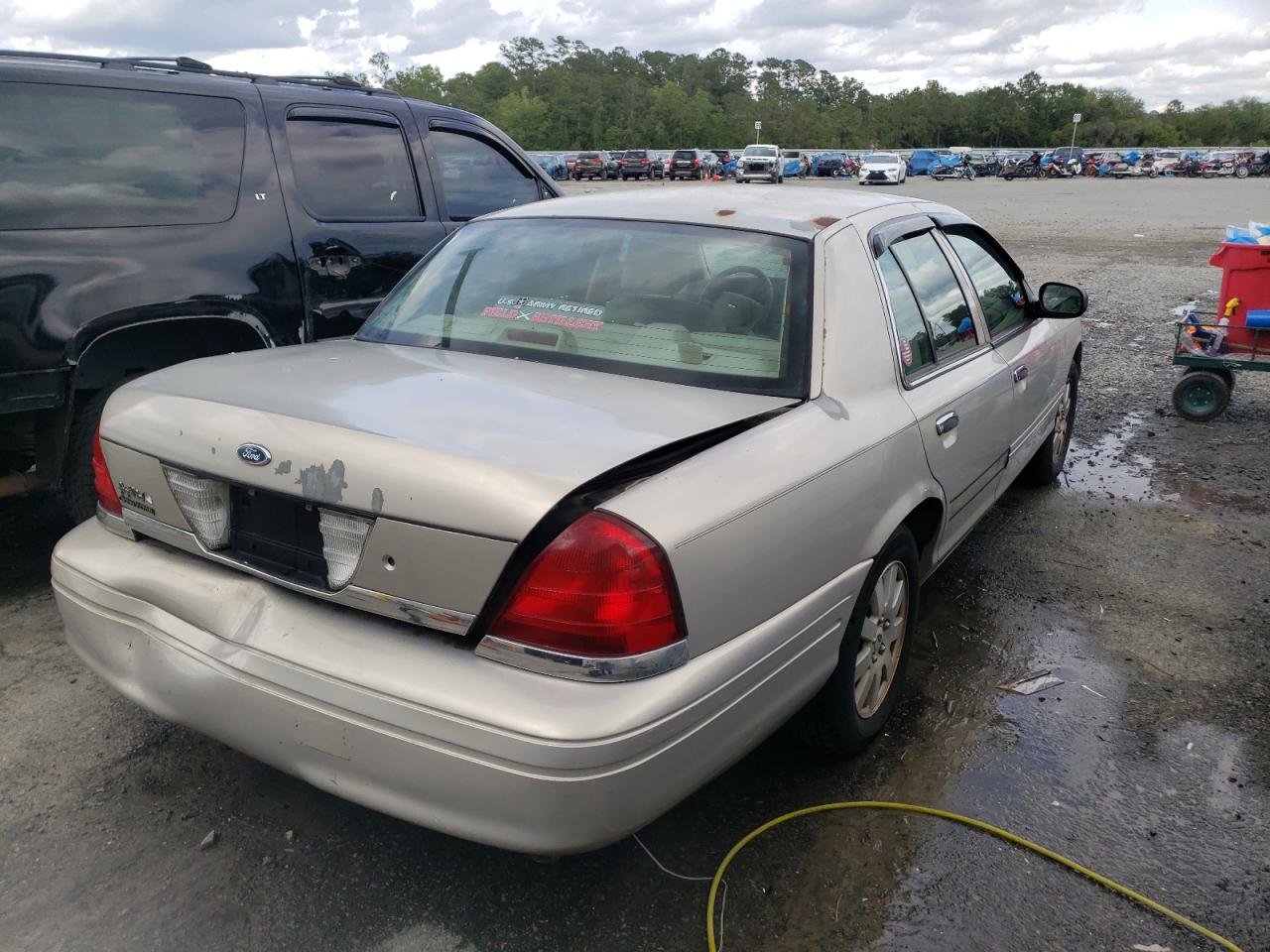 Photo 4 from auction – 2006 FORD CROWN VICT with VIN 2FAFP74V36X143030
