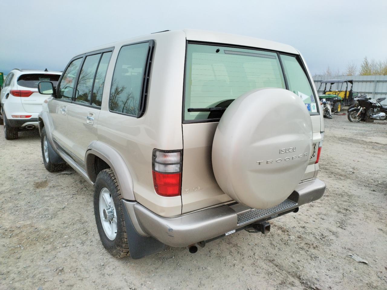 Photo 3 from auction – 2002 ISUZU TROOPER S with VIN JACDJ58X927J12477