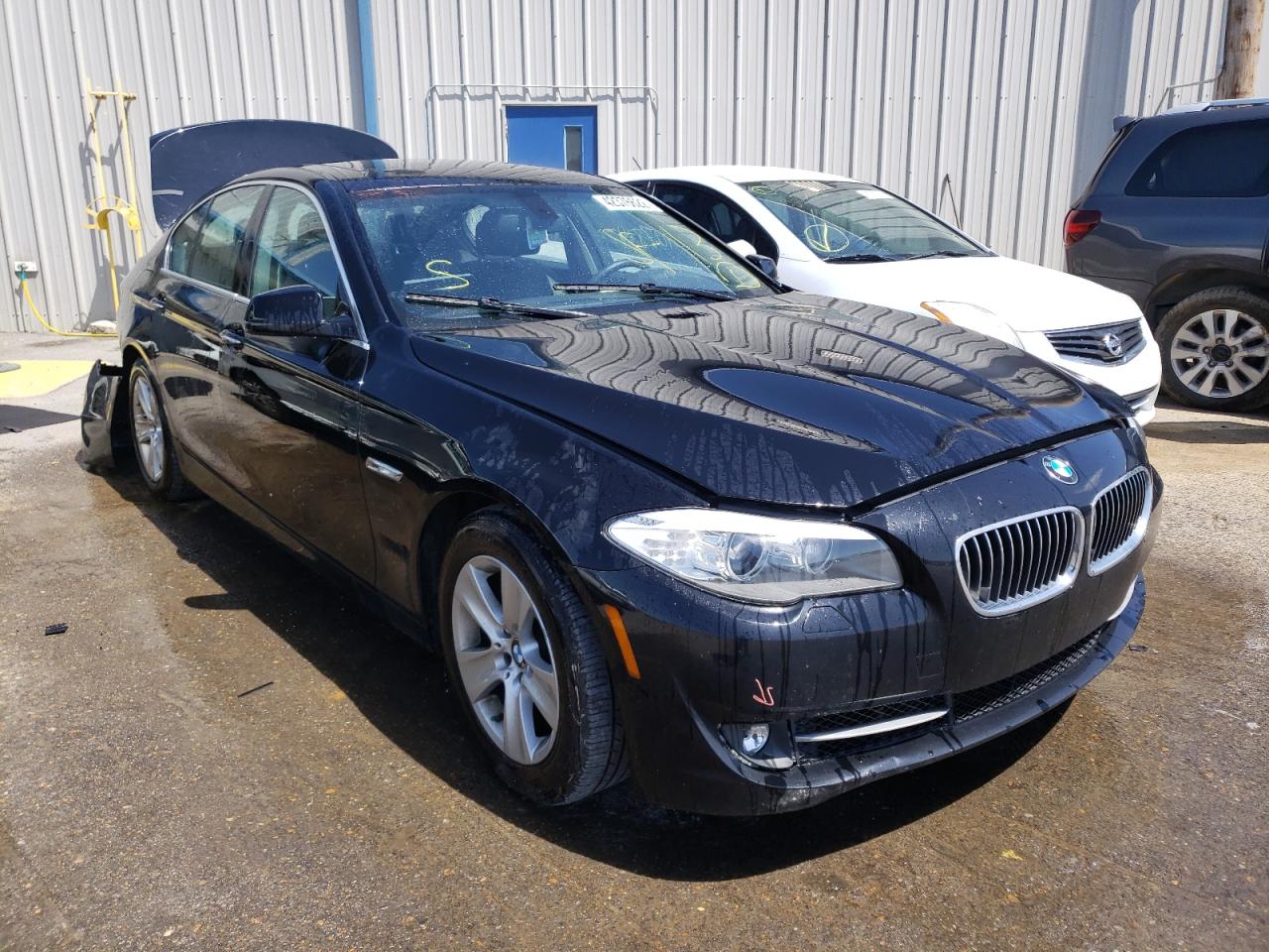 BMW 528 I 2013 with VIN WBAXG5C59DD235118 - Photo from auction