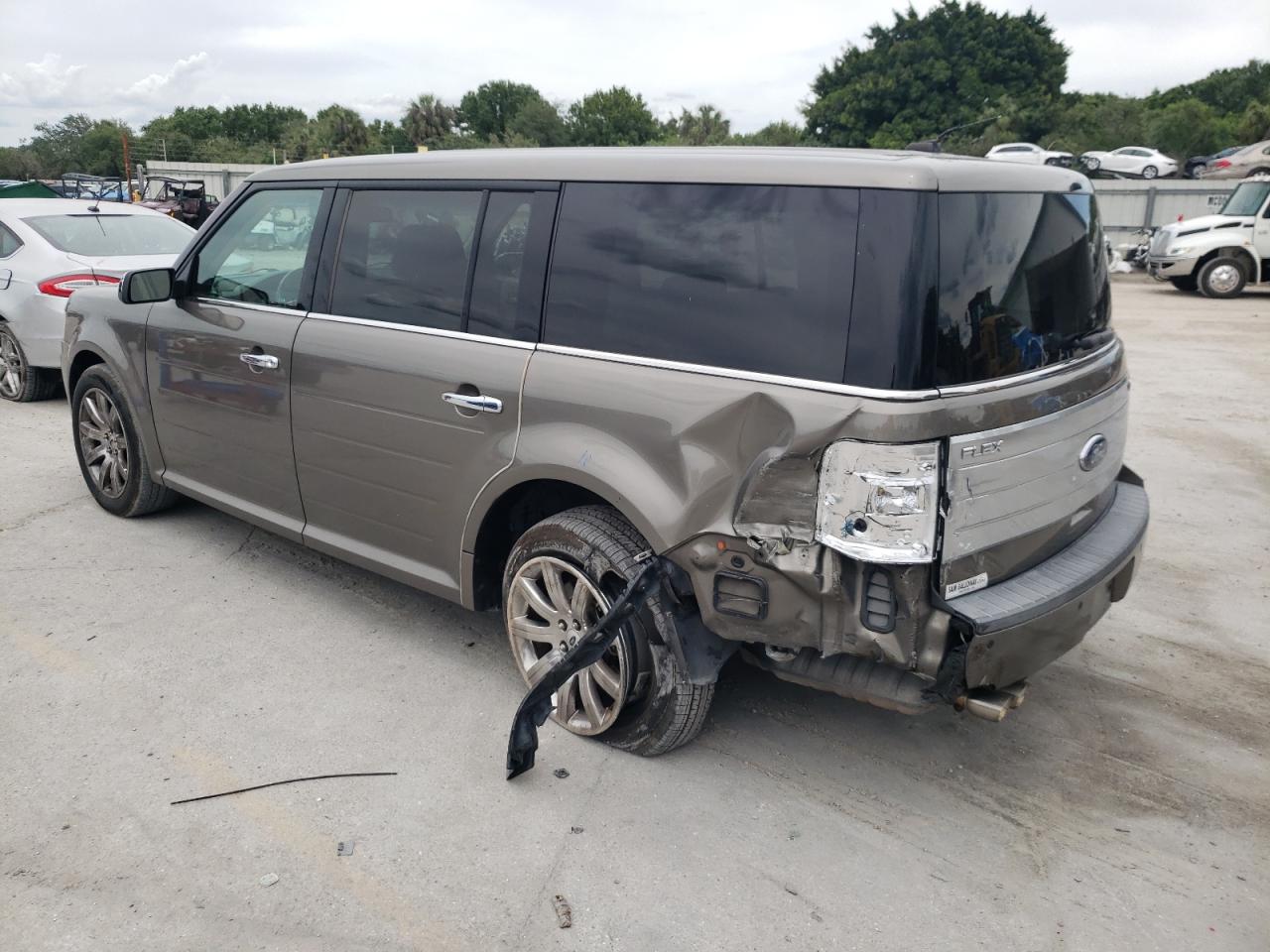 Photo 3 from auction – 2012 FORD FLEX LIMIT with VIN 2FMGK5DC8CBD19882