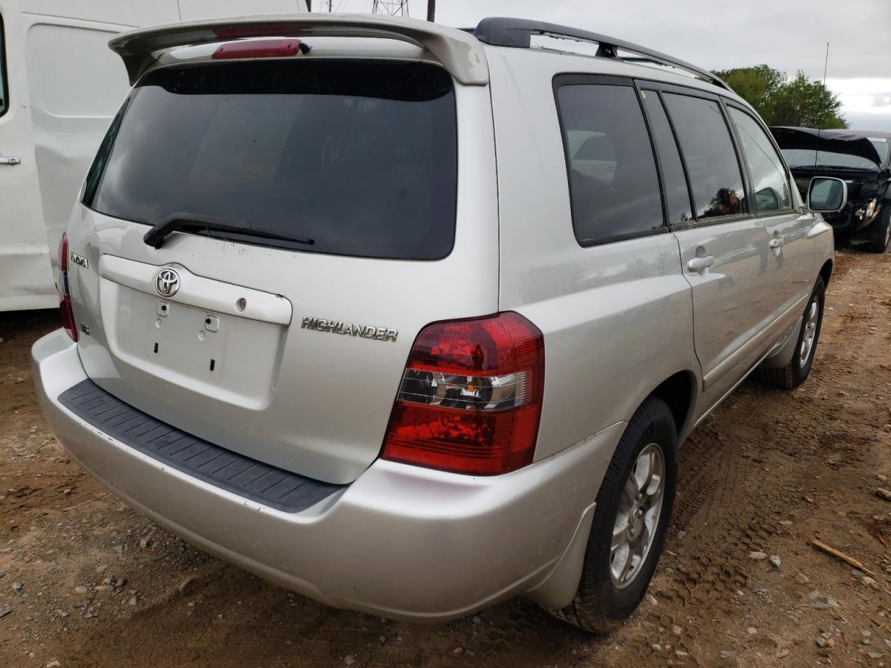 Photo 4 from auction – 2004 TOYOTA HIGHLANDER with VIN JTEDP21A640004717
