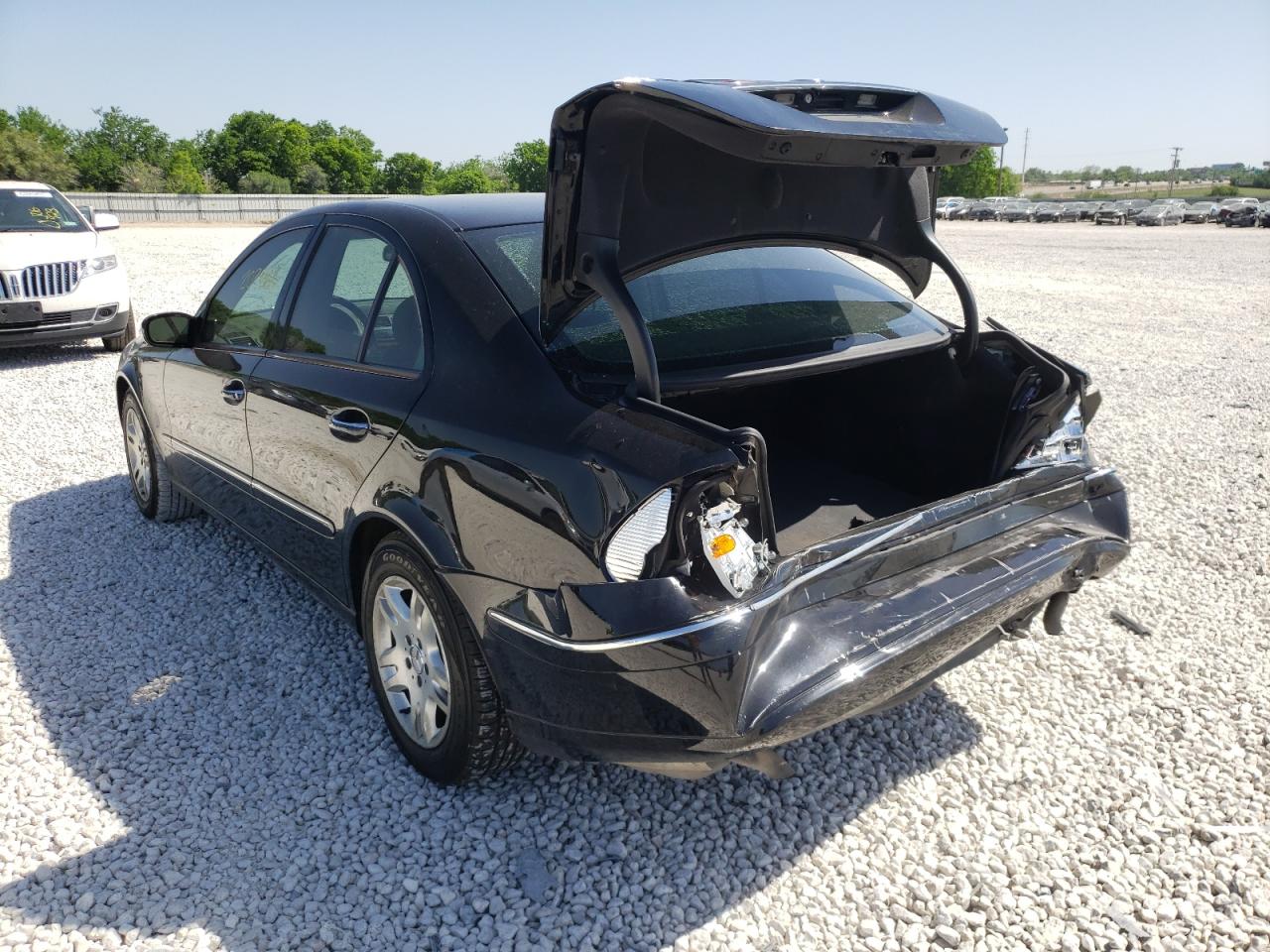 Photo 3 from auction – 2004 MERCEDES-BENZ E 320 with VIN WDBUF65J74A431535