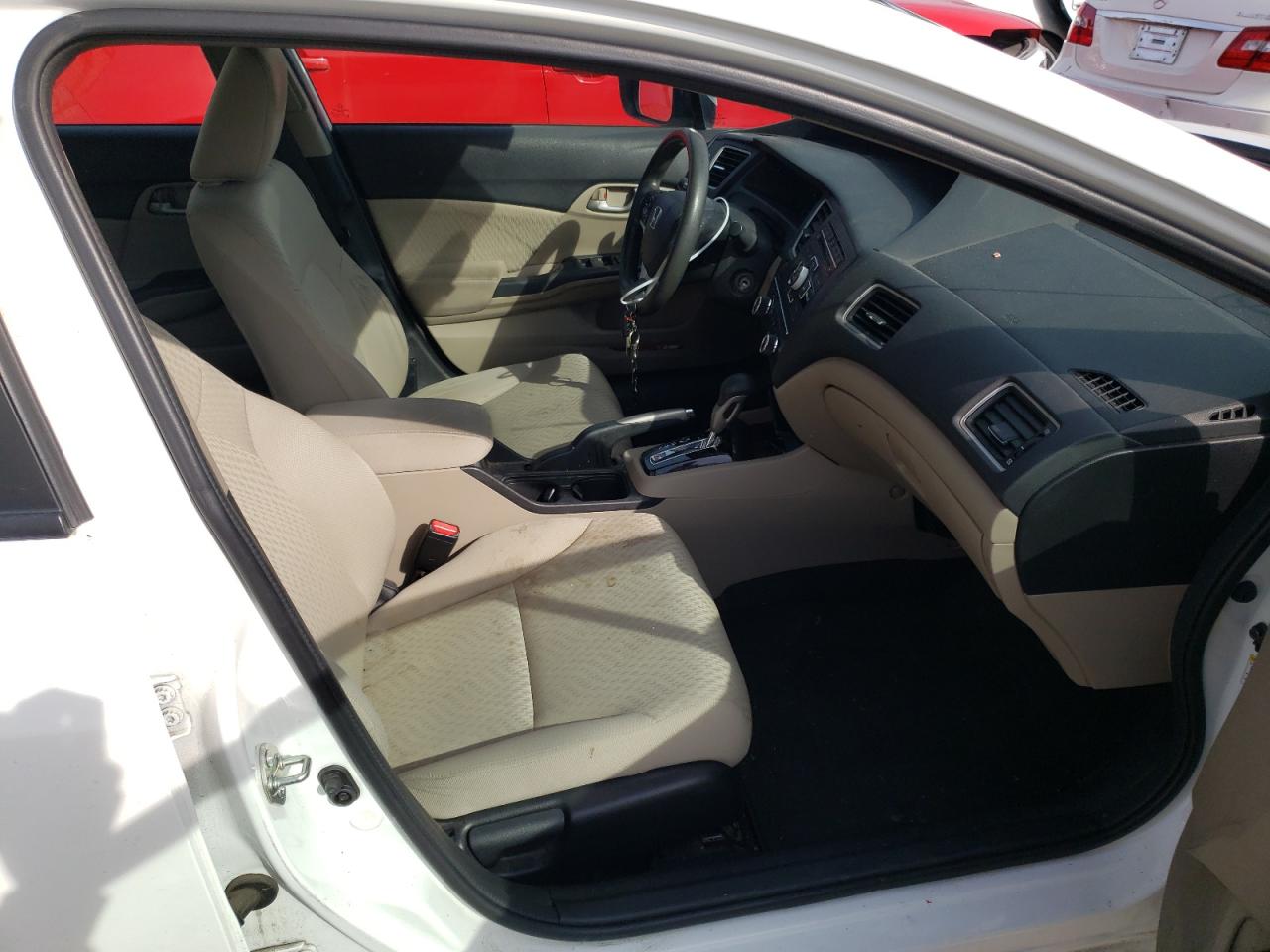 Photo 5 from auction – 2014 HONDA CIVIC with VIN 19XFB2F5XEE269401