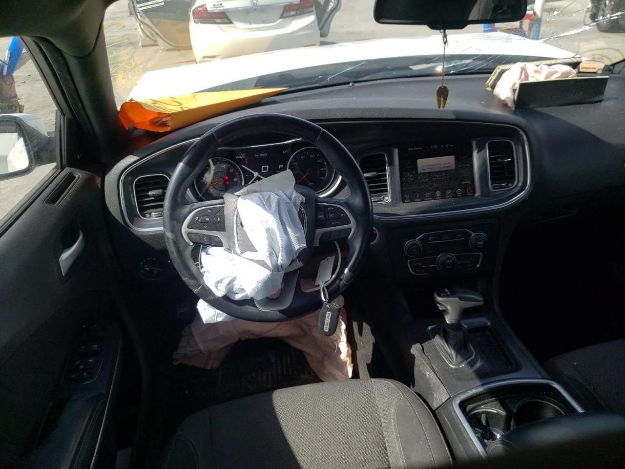 Photo 9 from auction – 2015 DODGE CHARGER SX with VIN 2C3CDXHG9FH893404